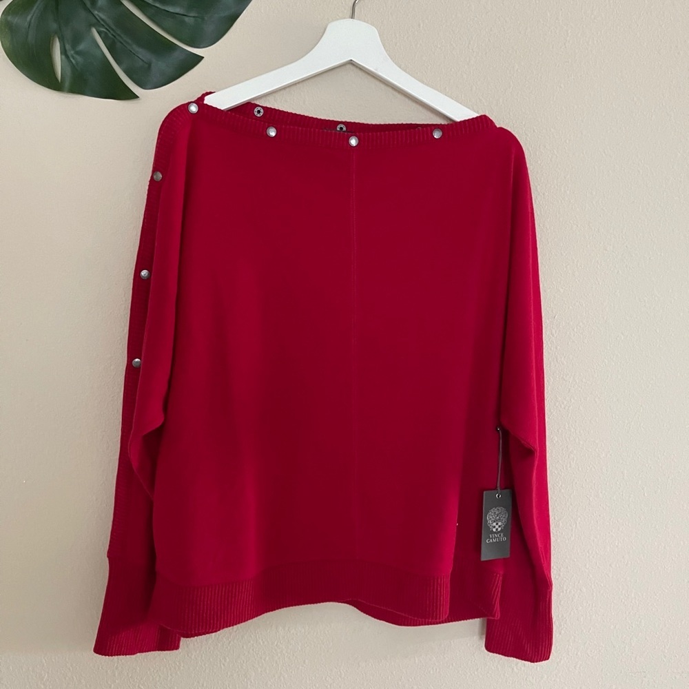 Vince Camuto Red Crew Neck Sweater with Pearl - Detail Size L